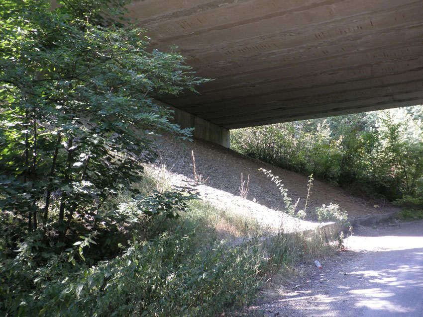 Umelý násyp (most na ceste 524)