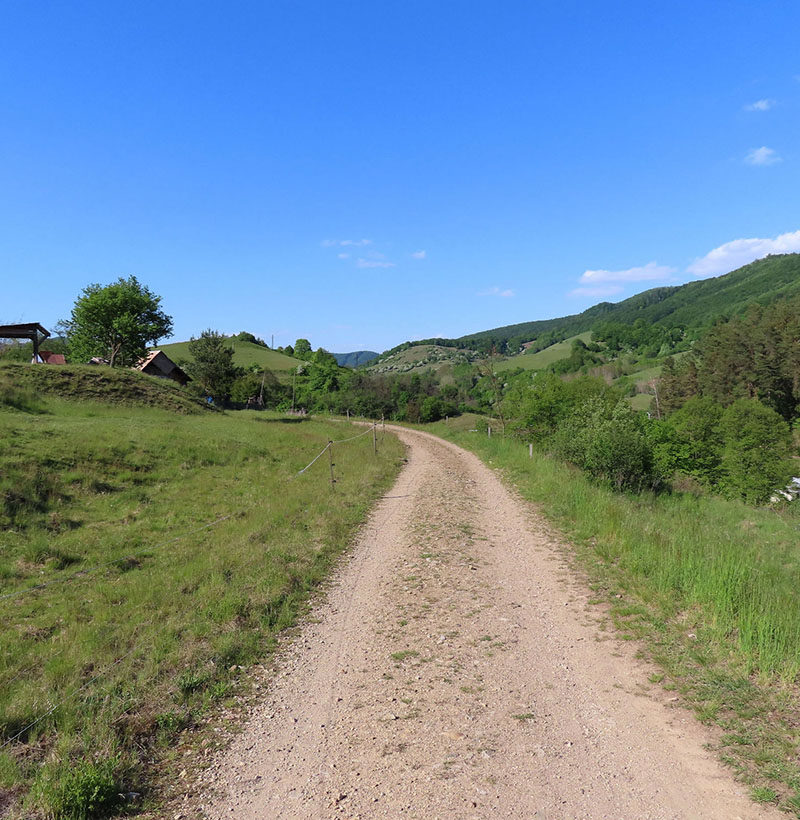 Pokračovanie železnice smerom do intravilánu Banskej Belej