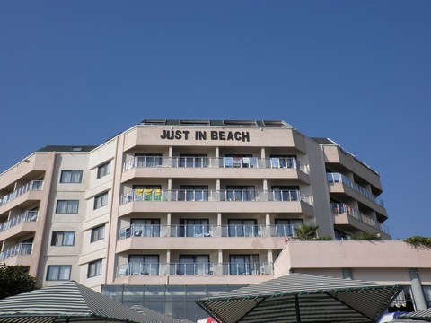 Aska Just In Beach *****