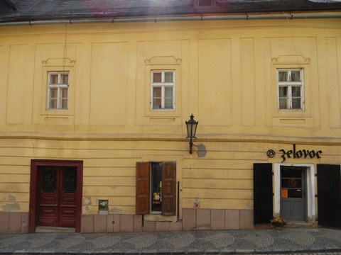 Fasáda domu č. 13