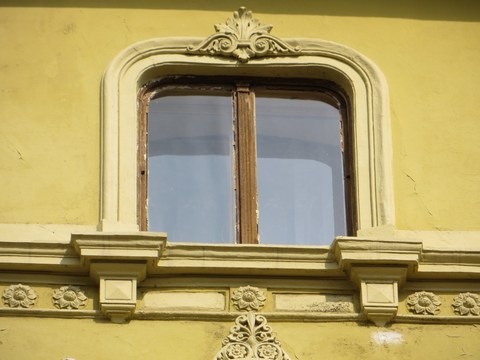 Detail okna domu č. 14