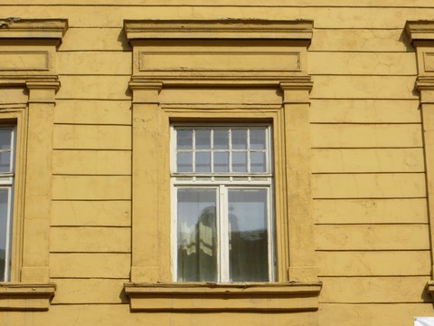 Detail okna domu č. 16