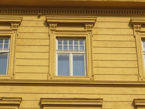 Detail okna domu č. 16